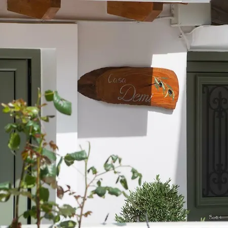 Casa Demi Semesterbostad *